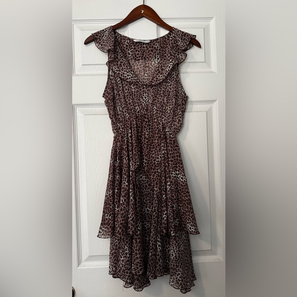 Elegant Leopard Print Sleeveless Dress